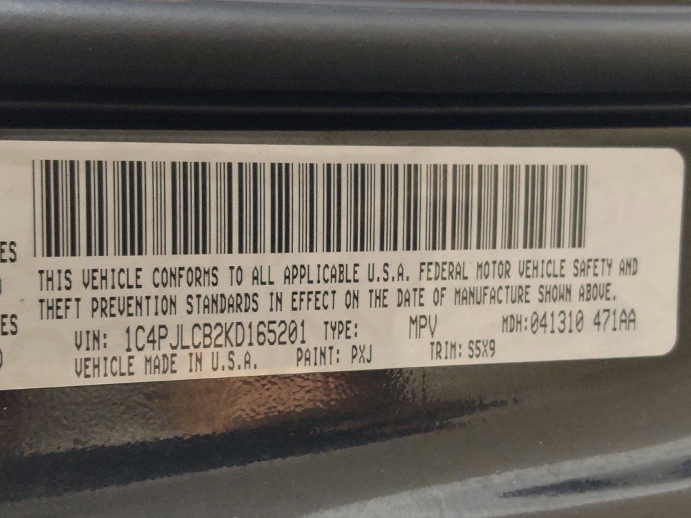 Used 2019 Jeep Cherokee Latitude w/ Popular Appearance Group FWD image 33