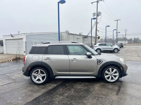 Used 2017 MINI Cooper Countryman S image 4