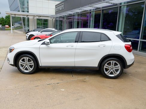 Used 2019 Mercedes-Benz GLA 250 4MATIC image 8