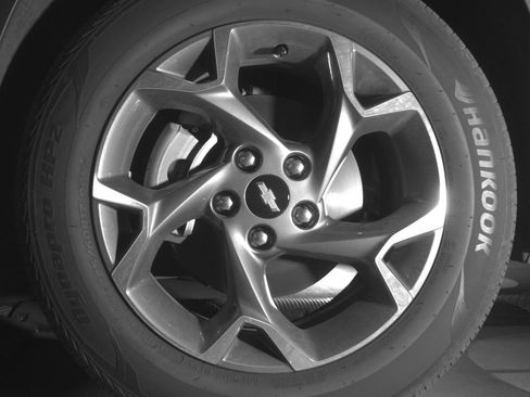 Used 2025 Chevrolet Trax LT w/ LT Convenience Package image 11