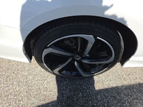 Used 2020 Honda Accord Sport image 8