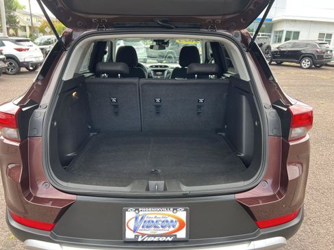 Used 2023 Chevrolet TrailBlazer LT FWD image 13