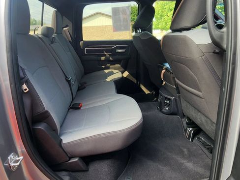 Used 2024 RAM 2500 Big Horn w/ Safety Group AWD/4WD image 19