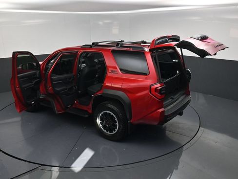 Used 2025 Toyota 4Runner TRD Off-Road Premium w/ Tow Technology Package AWD/4WD image 20