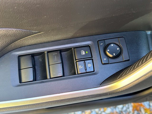 Used 2019 Toyota RAV4 LE w/ All Weather Liner Package AWD/4WD image 24