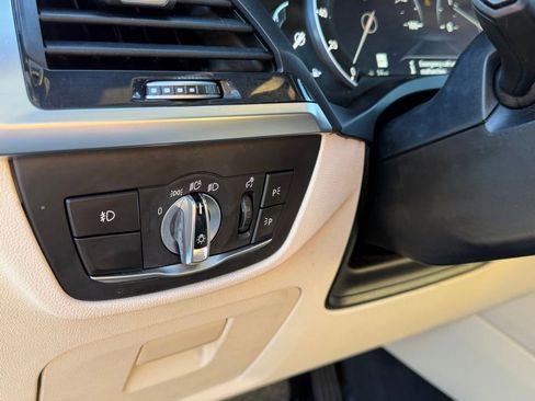 Used 2019 BMW X3 sDrive30i w/ Driving Assistance Package image 19