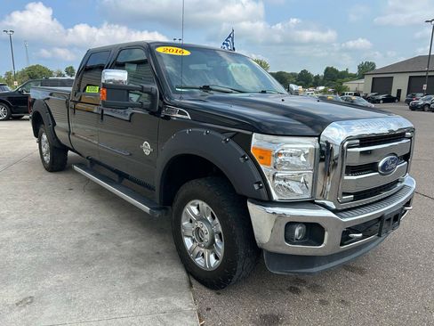 Used 2016 Ford F250 Lariat w/ Lariat Ultimate Package AWD/4WD image 3