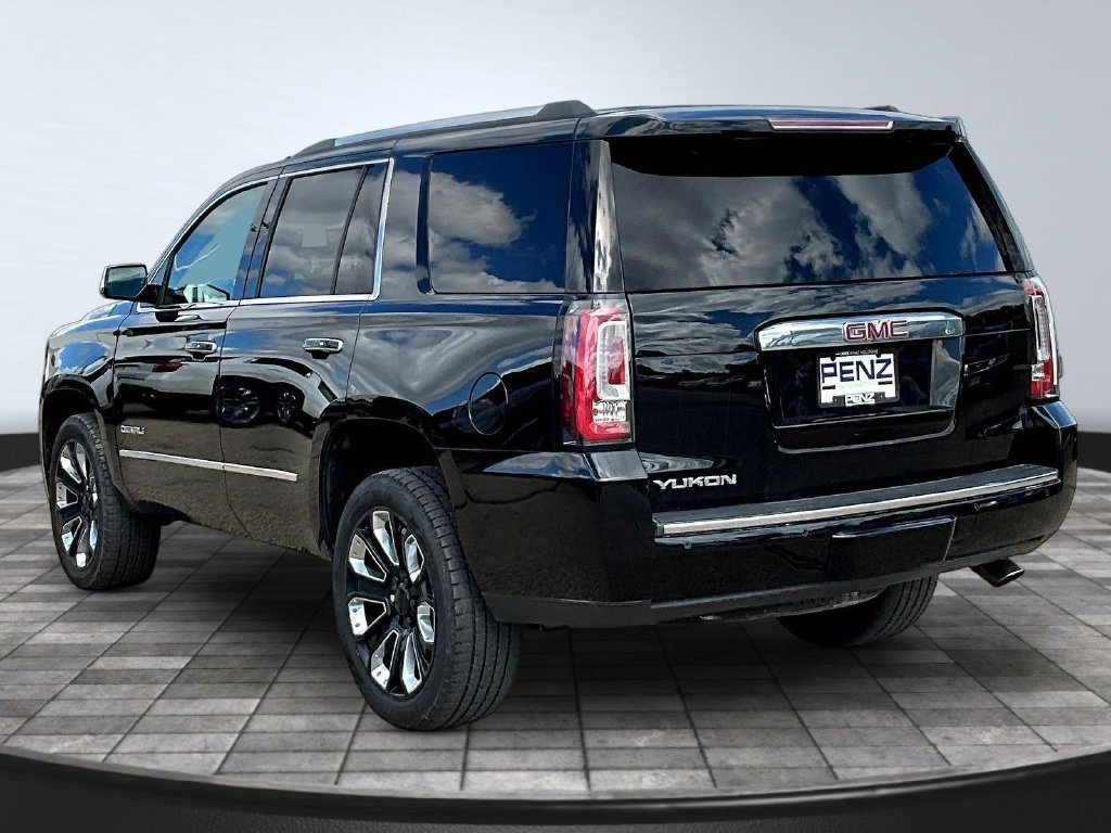 Used 2019 GMC Yukon Denali w/ Denali Ultimate Black Edition AWD/4WD image 5