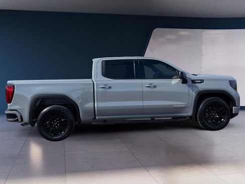 Used 2024 GMC Sierra 1500 Elevation w/ LPO, Elevation Black Package image 6