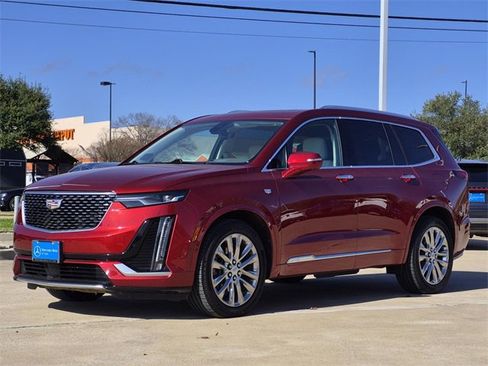 Used 2021 Cadillac XT6 Premium Luxury image 3