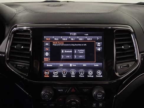 Used 2021 Jeep Grand Cherokee Overland image 24