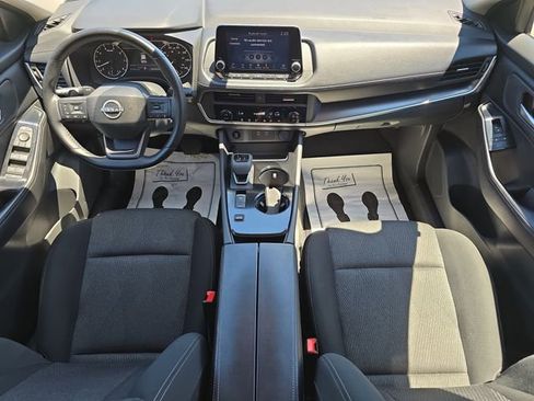 Used 2025 Nissan Rogue SV FWD image 13