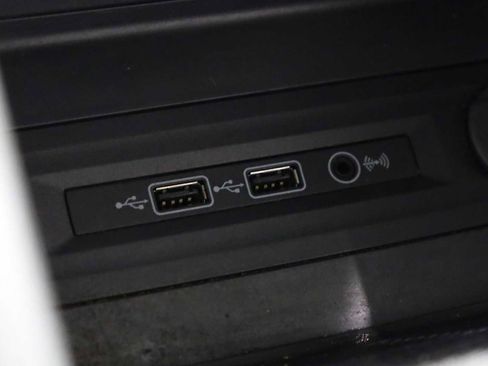 Used 2021 Volkswagen Atlas SEL Premium image 32