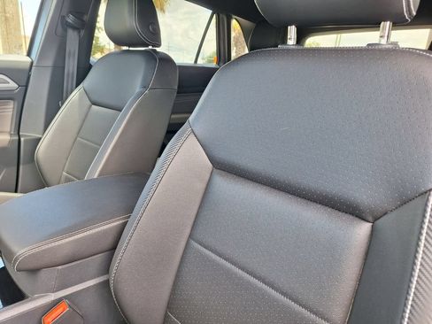 Used 2023 Volkswagen Atlas Cross Sport SE w/ Black Wheel Package FWD image 19