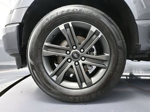 Used 2022 Ford F150 Lariat w/ Equipment Group 502A High AWD/4WD image 20