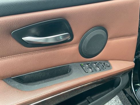 Used 2006 BMW 325i Sedan image 34