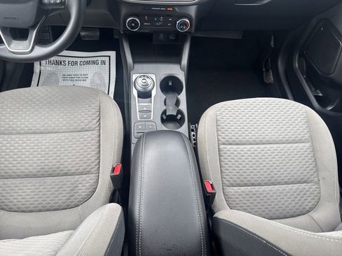Used 2022 Ford Escape SE image 26