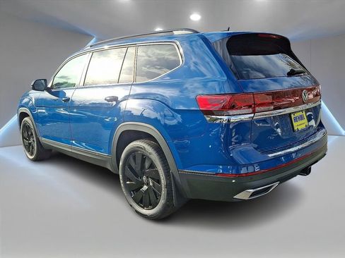 New 2026 Volkswagen Atlas SE image 4