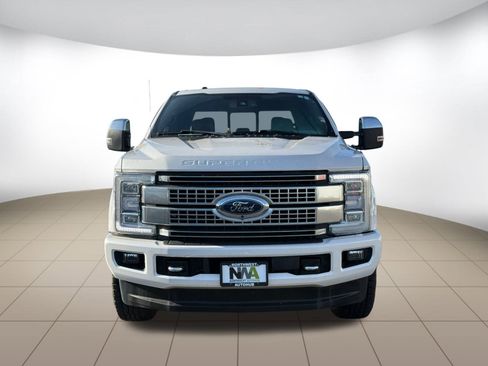 Used 2017 Ford F350 Platinum w/ Platinum Ultimate Package image 2