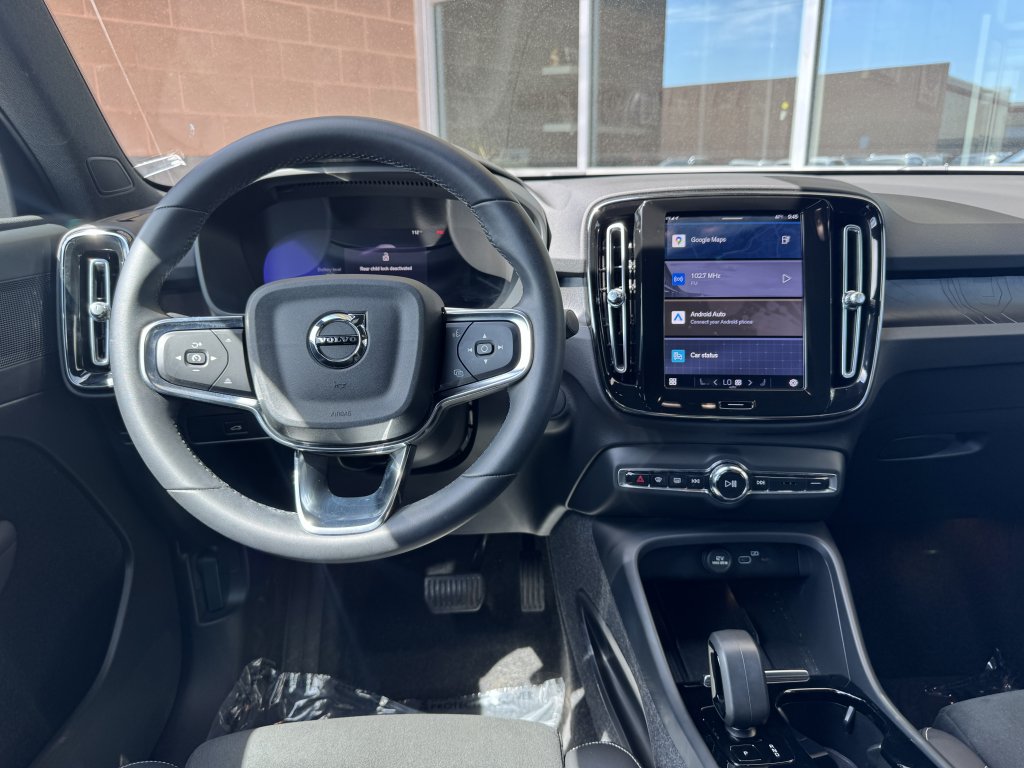 Used 2023 Volvo C40 P8 Recharge Plus w/ Protection Package Premier AWD/4WD image 16