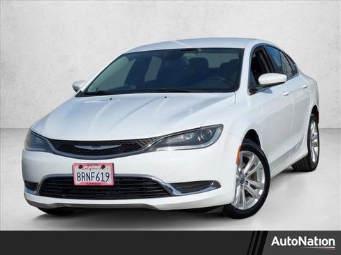 Used 2015 Chrysler 200 Limited w/ Convenience Group image 1
