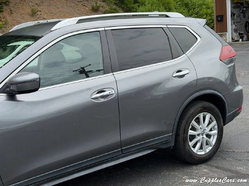 Used 2019 Nissan Rogue SV AWD/4WD image 29