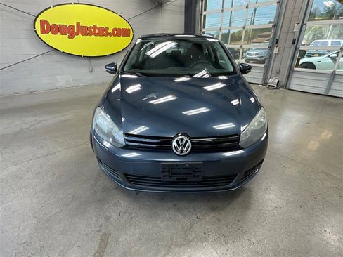 Used 2012 Volkswagen Golf 2-Door image 8