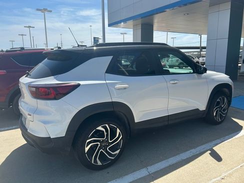 Used 2024 Chevrolet TrailBlazer RS w/ Convenience Package image 5