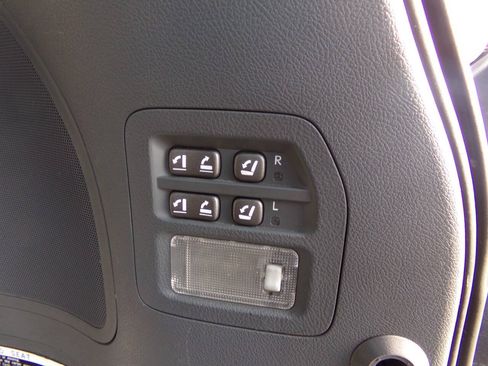 Used 2008 Lexus LX 570 4WD image 21