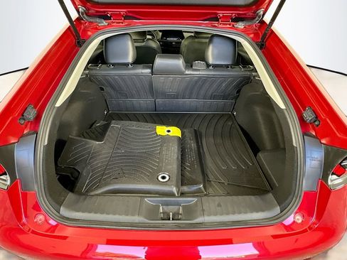 Used 2025 Toyota Prius XLE image 24