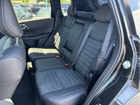 New 2026 Mitsubishi Outlander LE FWD image 19
