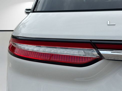 Used 2020 Lincoln Corsair FWD image 10