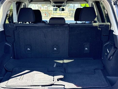 Certified 2024 Nissan Rogue SV image 12