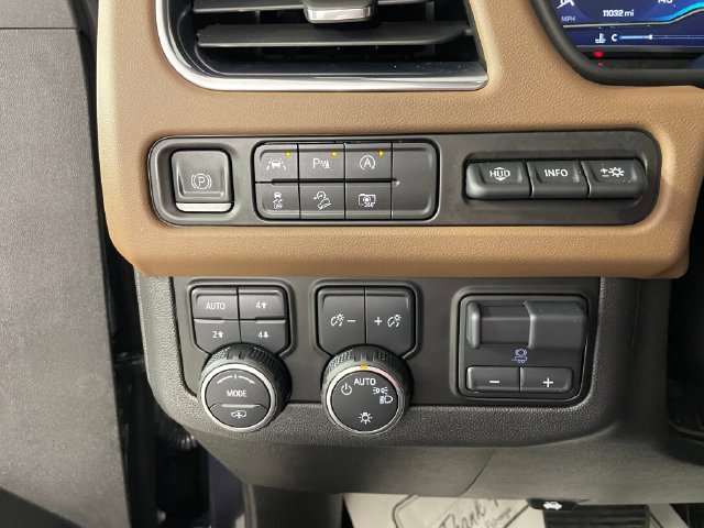 Used 2023 Chevrolet Tahoe High Country AWD/4WD image 12