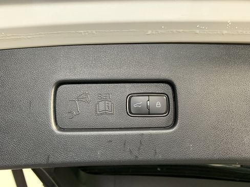 Used 2020 Lincoln Aviator Reserve w/ Equipment Group 201A AWD/4WD image 38