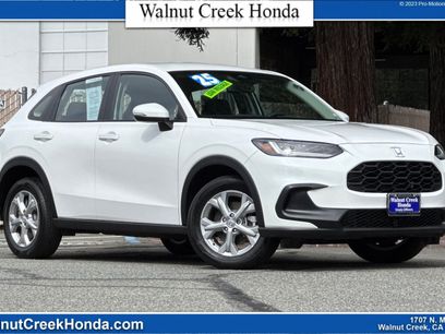 Used 2025 Honda HR-V LX
