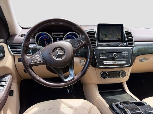 Used 2017 Mercedes-Benz GLE 350 image 24