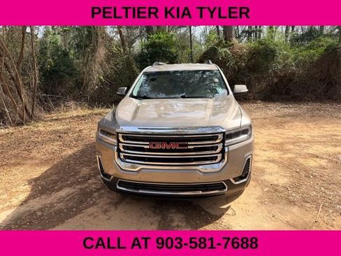 Used 2023 GMC Acadia SLT image 1