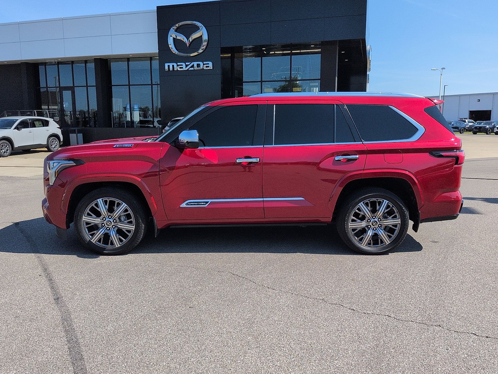 Used 2023 Toyota Sequoia Capstone AWD/4WD image 4
