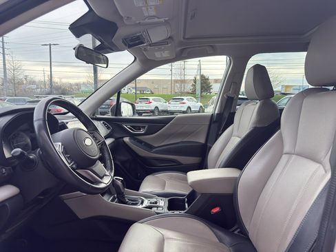 Used 2022 Subaru Forester Limited image 9