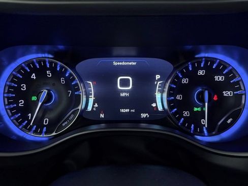 Used 2025 Chrysler Pacifica Select FWD image 30