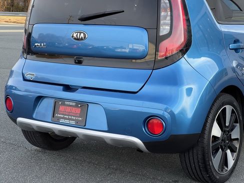 Used 2018 Kia Soul + image 32