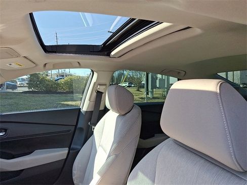 Certified 2023 Honda Accord EX image 11