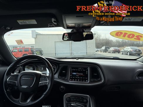 Used 2019 Dodge Challenger GT image 17