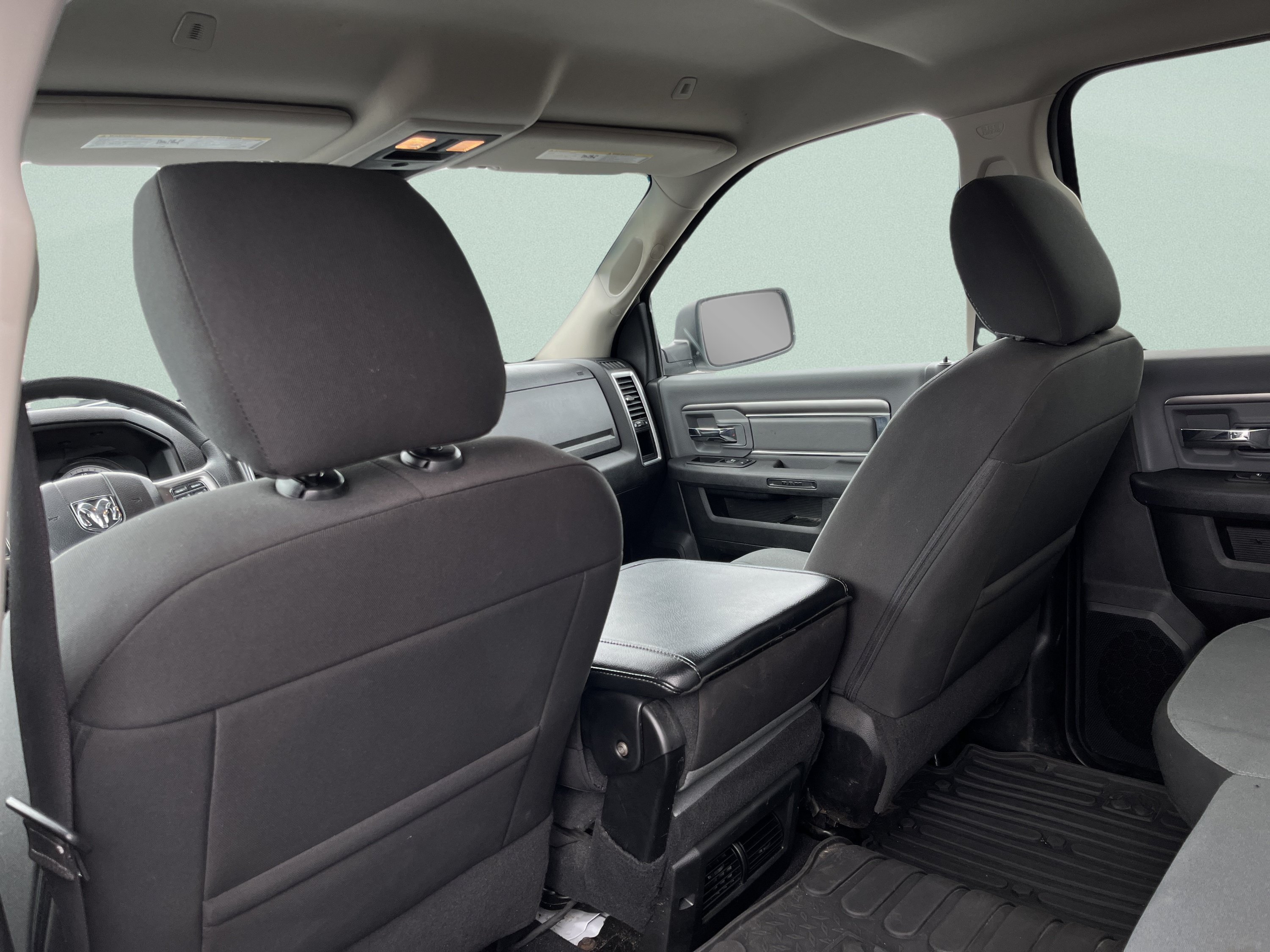 Used 2023 RAM 1500 Classic SLT w/ Protection Group AWD/4WD image 20