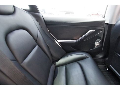 Used 2021 Tesla Model 3 Long Range AWD/4WD image 10