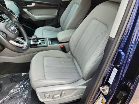 Used 2022 Audi Q5 2.0T Premium w/ Convenience Package AWD/4WD image 11
