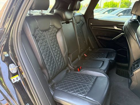 Used 2018 Audi SQ5 Premium Plus AWD/4WD image 25