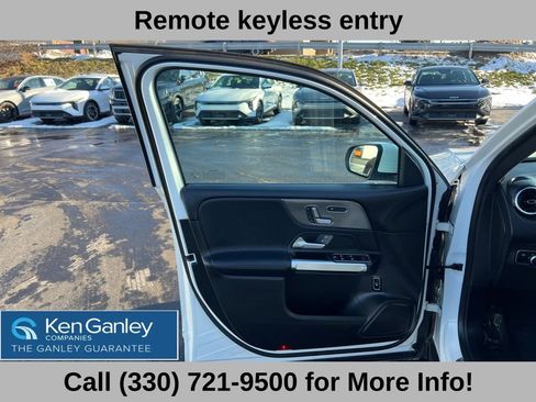 Used 2020 Mercedes-Benz GLB 250 4MATIC image 25