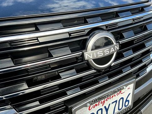 Certified 2024 Nissan Rogue SL image 32